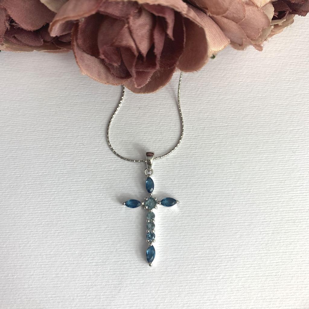 Silberkreuz mit London Blue Topas (2085072)