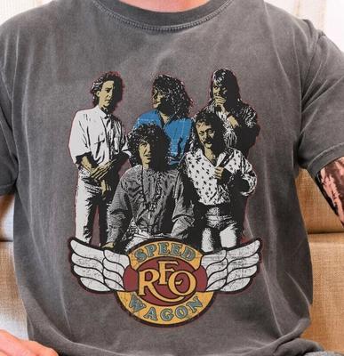 Maglietta Rock Band REO Speedwagon su Nero Vintage Comfort Colors 1717 Tee