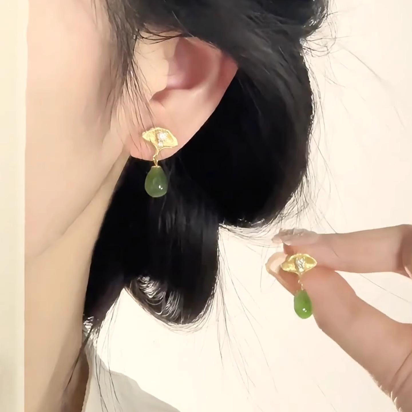 

Elegant Green Ginkgo Leaf Drop Earrings - Light Luxury National Style