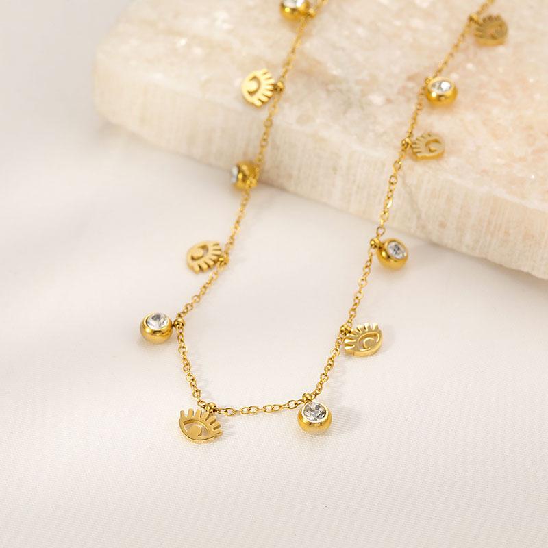 French Niche Retro Collarbone Chain Light Luxury Fashion Elegant Eye Pendant Titanium Steel Necklace Female Versatile