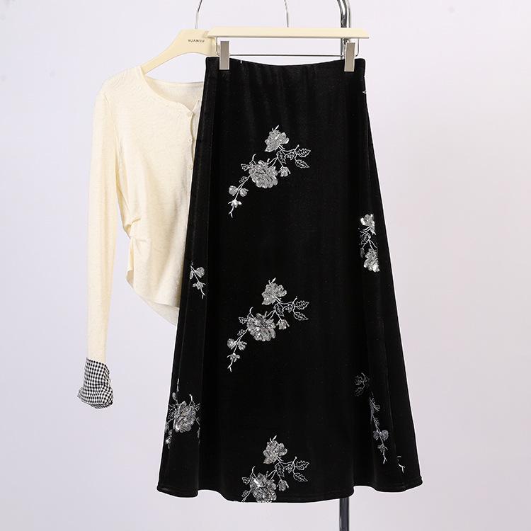 Heavy Industry Embroidery Sequins Velvet Plus-Size Black A-line Winter Skirt