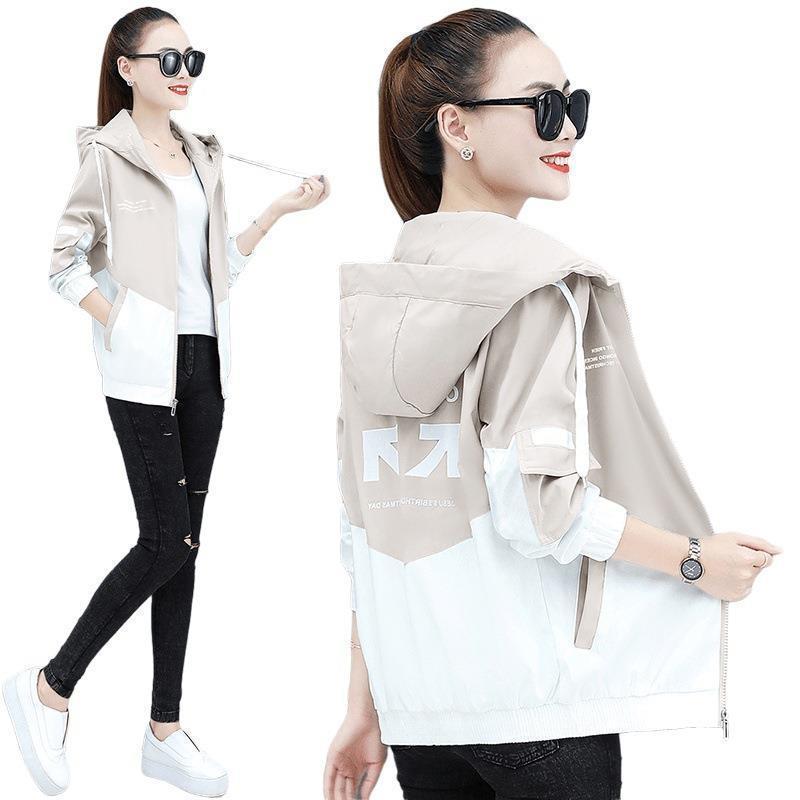 Women's Short Hooded Lined Coat - Korean Style Loose Casual Baseball Jacket for Spring and Autumn.