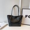 Fashion Tote Bag Women's Versatile Leisure Bag Commuter Shoulder Bag
