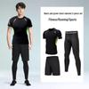 Pánské rychleschnoucí sportovní oblečení z ledového hedvábí s těsným střihem: Set s krátkým rukávem a pětibodovými kalhotami na letní fitness a běh