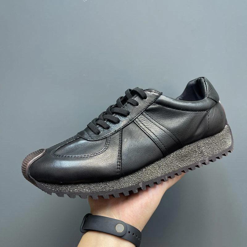 Outdoor Jogging Chunky Sneakers Men Soft Sole Walking Shoes Microfiber Leather Breathable Height Increased Platform Board Shoes