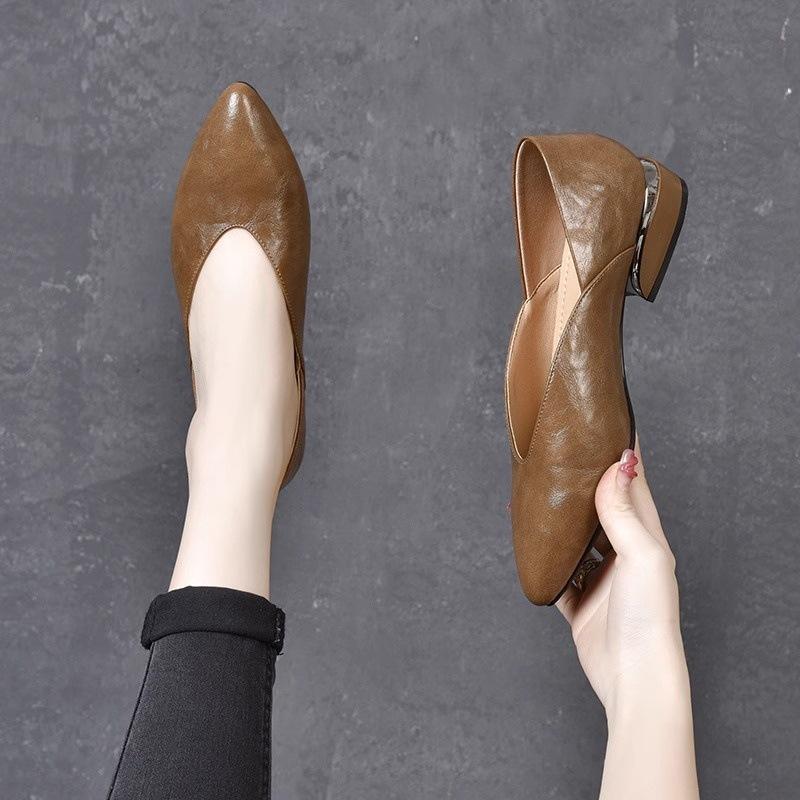 2025 new spring and summer women's shoes pointed thick heel soft leather single shoes brown ladyshoes grandma shoes medium heel Korean version shoes