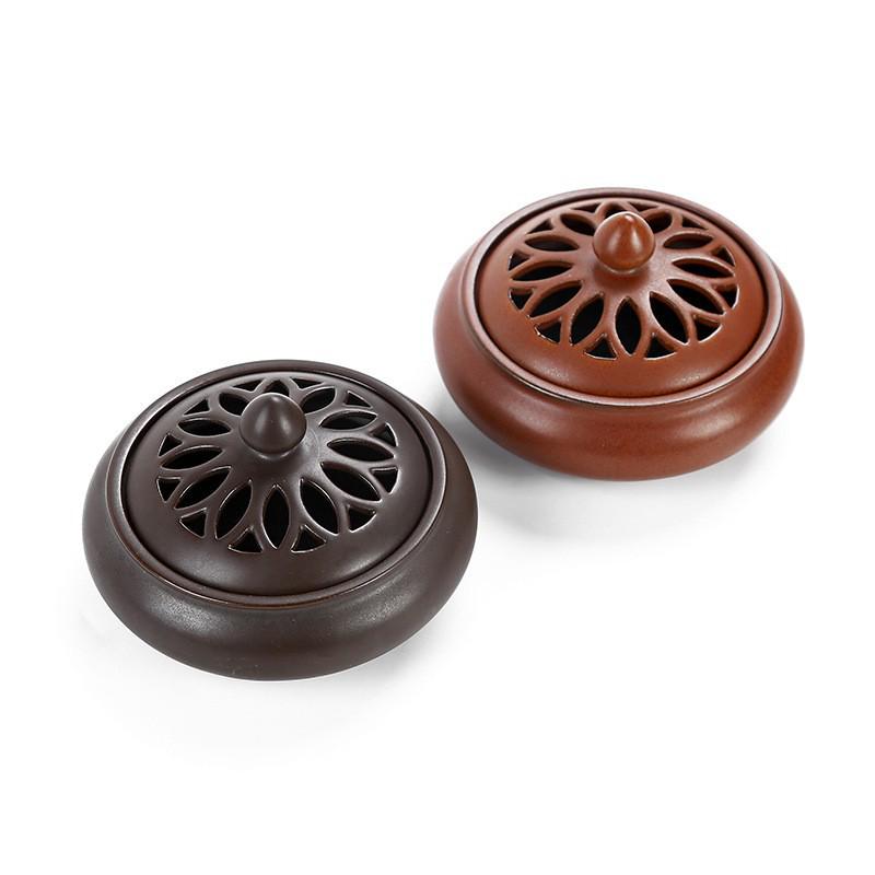 Small Antique Ceramic Incense Burner for Indoor Aromatherapy and Tea Ceremony