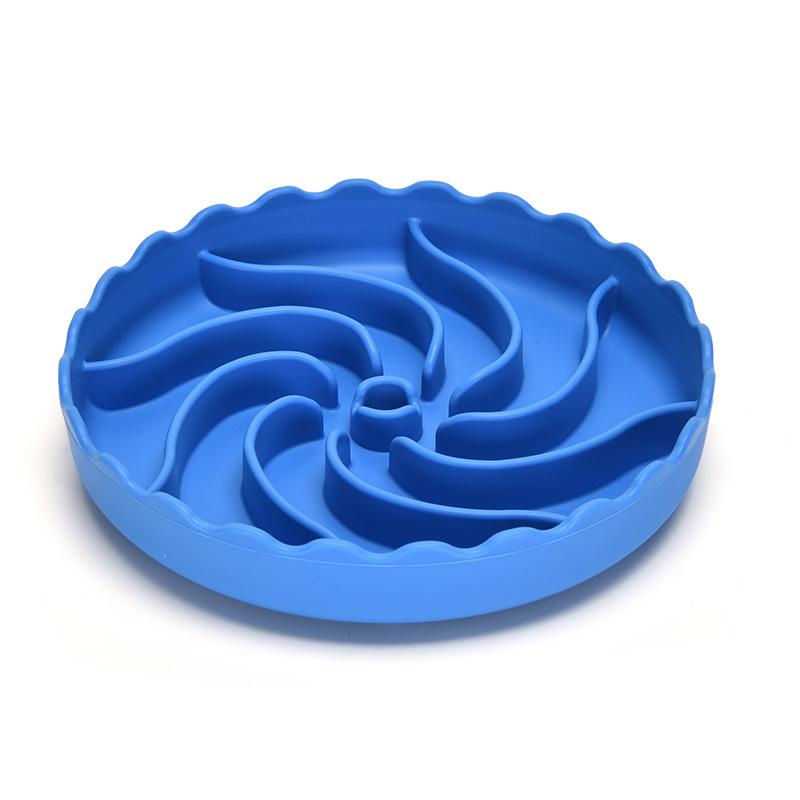 New hot-selling silicone pet licking mat, multi-functional pet food bowl, cat and dog food basin mat with suction cup, slow-eating placemat