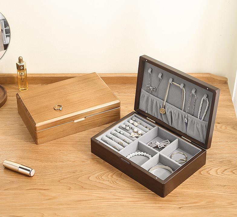 Benutzerdefiniertes Logo Luxus Schmuck Display Aufbewahrungskoffer Walnussholz Ohrring Ring Halskette Schmuckschatulle für Frauen Geschenkbox