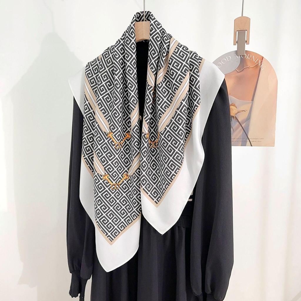 90×90 Großer Hochwertiger Schwarz-Weiß Gestreifter Schal: Professionelle Halsbekleidung, Stirnband & Sonnenschutz-Kopftuch