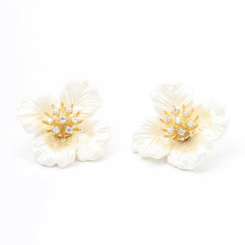 French simple drip oil four-color flower stud earrings niche high-end gentle flower earrings 925 silver needle earrings women