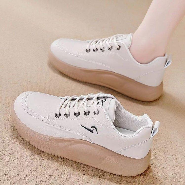 New Women's Casual Shoes Fashion White Shoes Female Students Casual Board Shoes Street Shooting Women's Muffin Bottom Shoes