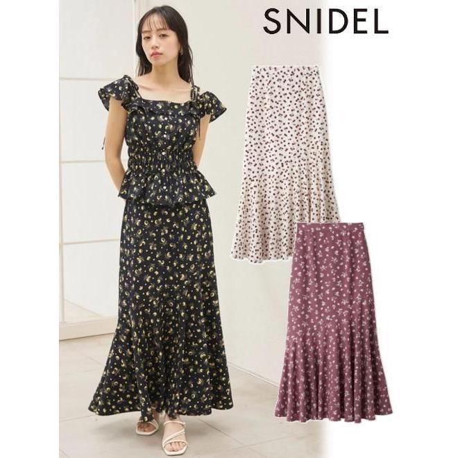 (10% OFF & 300 yen OFF for a limited time) snidel / Snidel Sus Fruit Print Mermaid Skirt 26 Spring/Summer. SWFS262084