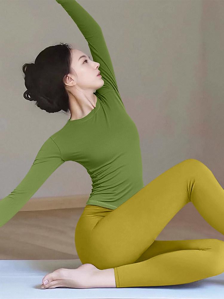

Women s 2025 High-End Pilates Yoga Suit: Exquisite Long Sleeve Sport Fitness Set for Autumn/Winter Extra Large