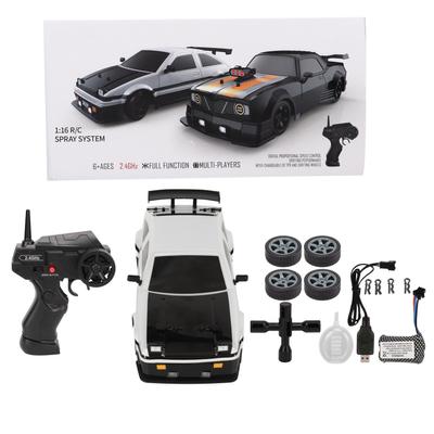 1/16 Fernbedienung Auto Modell 4 Rad Antrieb 2,4 Ghz PVC Shell Simulierte RC Drift Auto mit 2 Sätze von