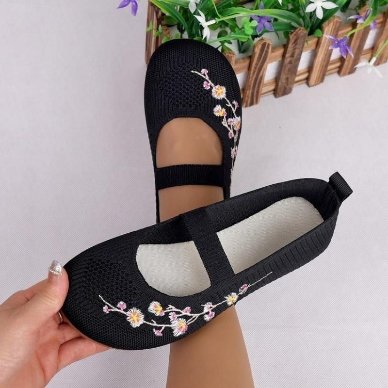 

Mom Shoes Summer Hollow Mesh Shoes Middle Old One Pedal Casual Flying Weaving Embroidered Shoes 36-44 Large Size 36