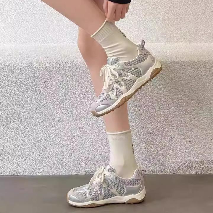 Herbst neue deutsche Trainingsschuhe Damen 2025 Mesh atmungsaktiv leicht weiche Sohle lässige Sportschuhe leichte Forrest Gump Schuhe