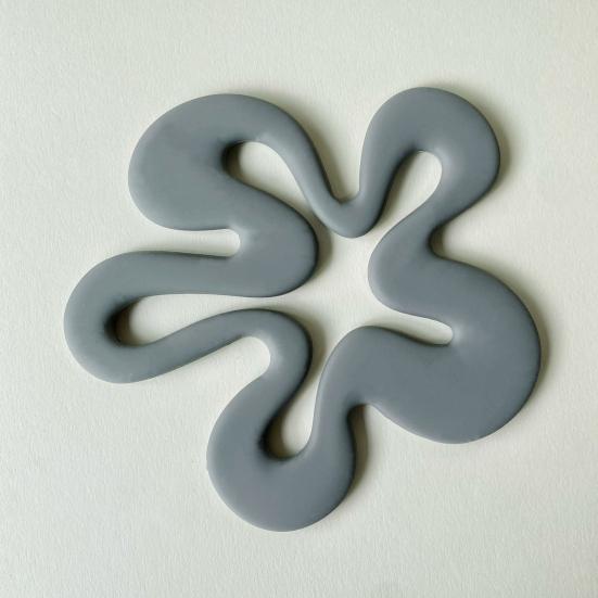 Flower Shaped Silicone Coasters Heat Resistant Placemats for Hot Pots Pans Non-Slip Table Protectors for Modern Kitchen