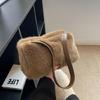 Fashionable Plush Shoulder Bag Functional Interior Suitable for Everyday Use
