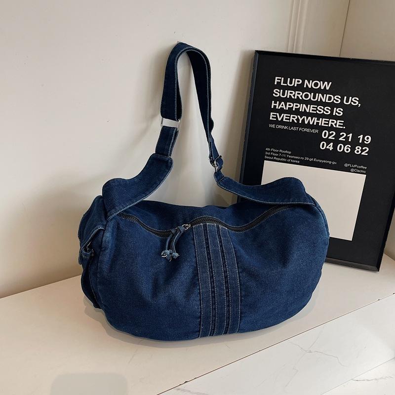 Winter new Korean version fashion shoulder bag women's casual denim bag simple commuter messenger tote bag