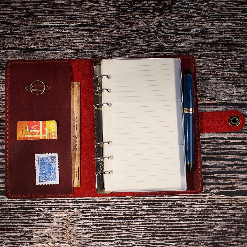 ROTERDON Systemnotatbok A6 Lær 2025 6 hull med påfyll Løsblad Standard omslag Lær Håndsøm Original 3 farger Notatbok Notatblokk Kort