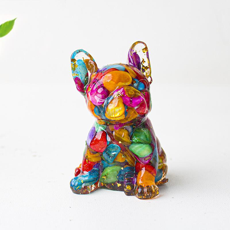 Hundefigur aus Kristallharz im modernen, minimalistischen Design – perfekt für die Dekoration von Zuhause oder Büro – Geschenkidee