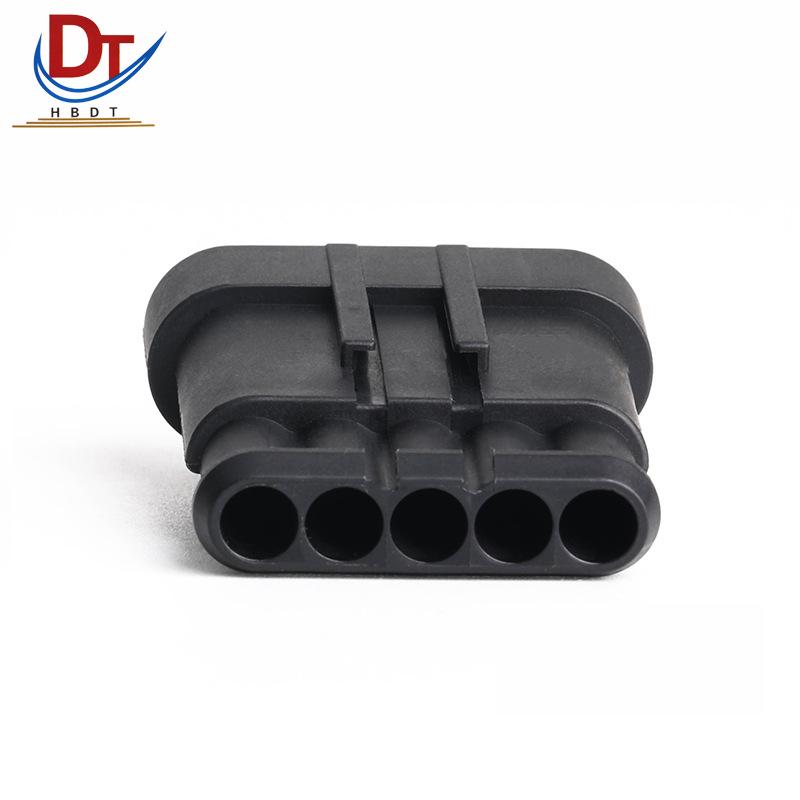 5-Pin Automotive Wiring Harness Connector Plug