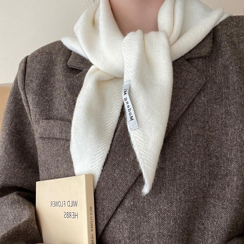 Knitted Triangle Scarf Winter Korea Women Neck Protection Small Cashmere Wool Warm Shawl Scarf XWJ115