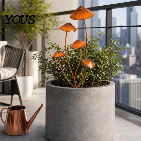 Outdoor Decorative Yard Art Metal Mushroom Garden Stake, Retro Mushrooms Statue, Style Set Stake Plant Sculpture for Lawn Planter Decor Fade Resistant