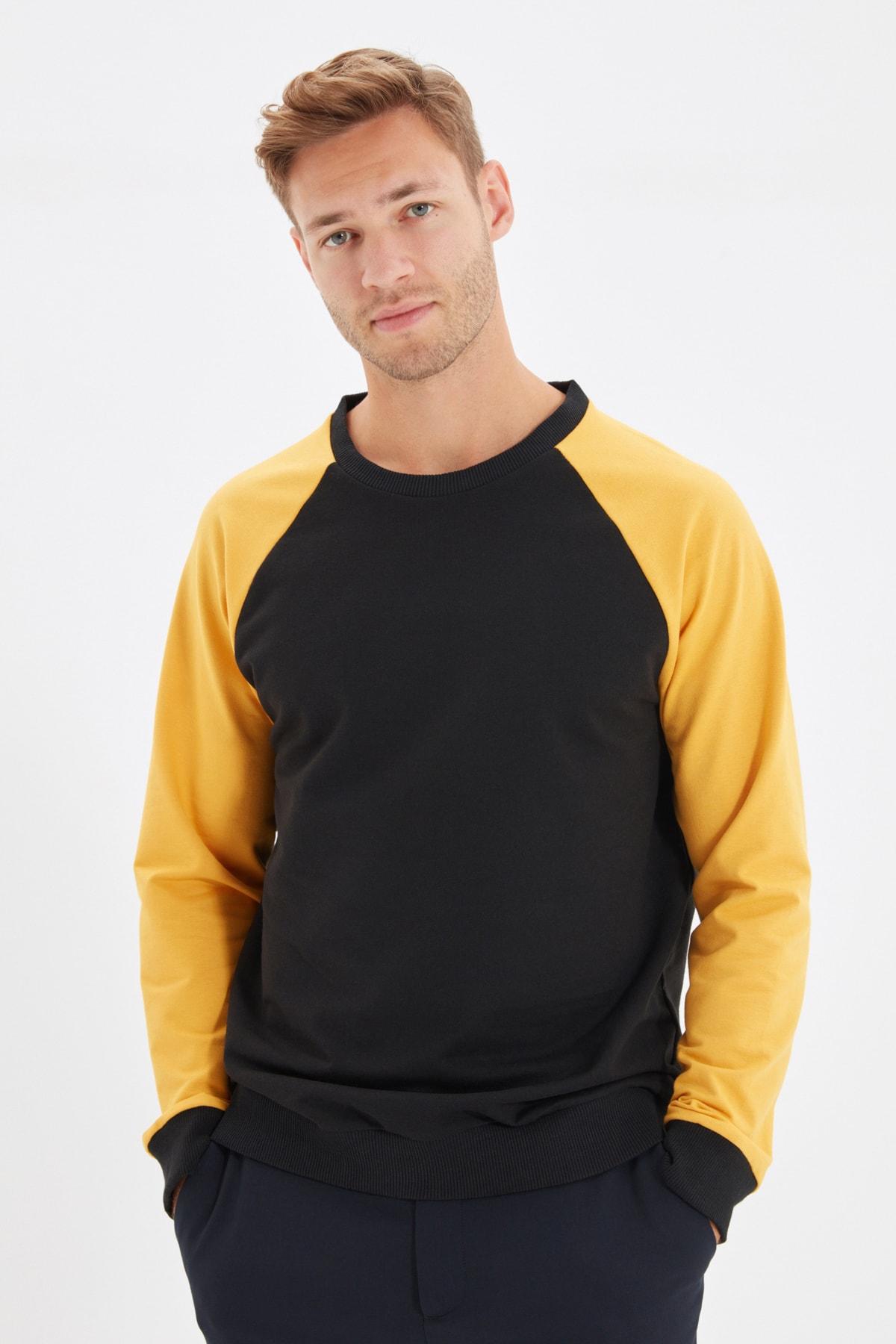 

Черная мужская толстовка TMNAW21SW0256