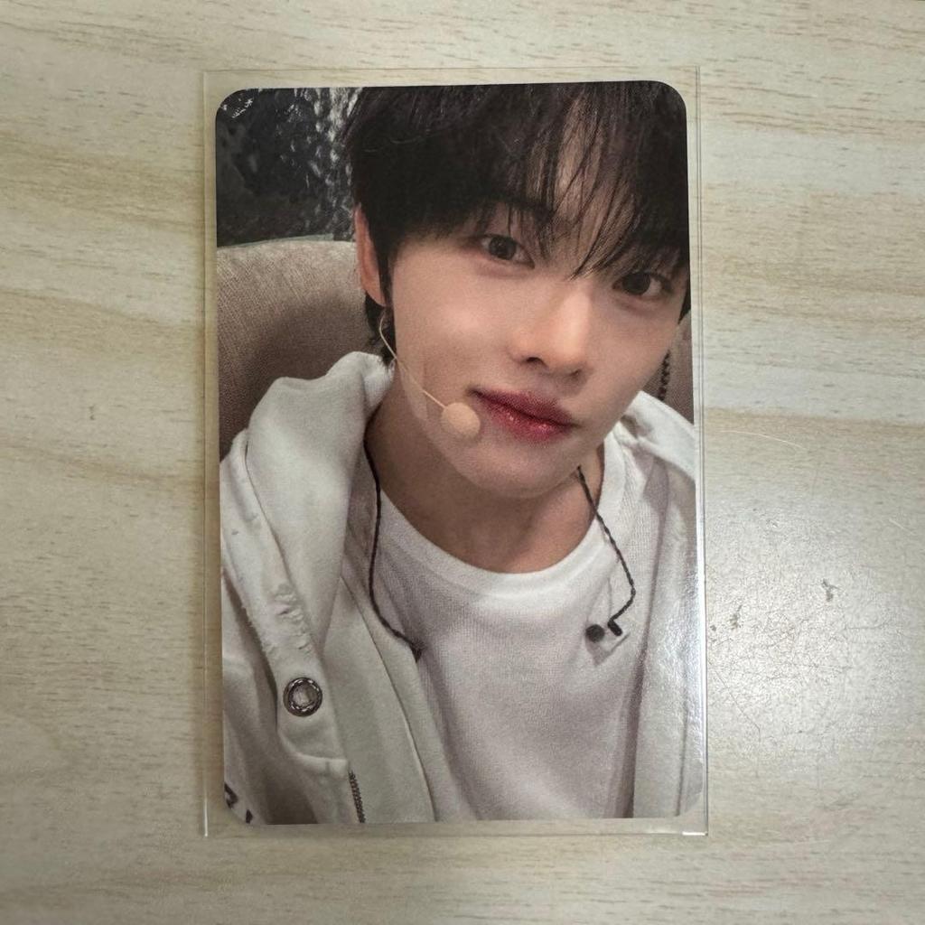 [USED] Close Your Eyes Kuruyua Mini Fanmi Sanok Trading Card Minuk