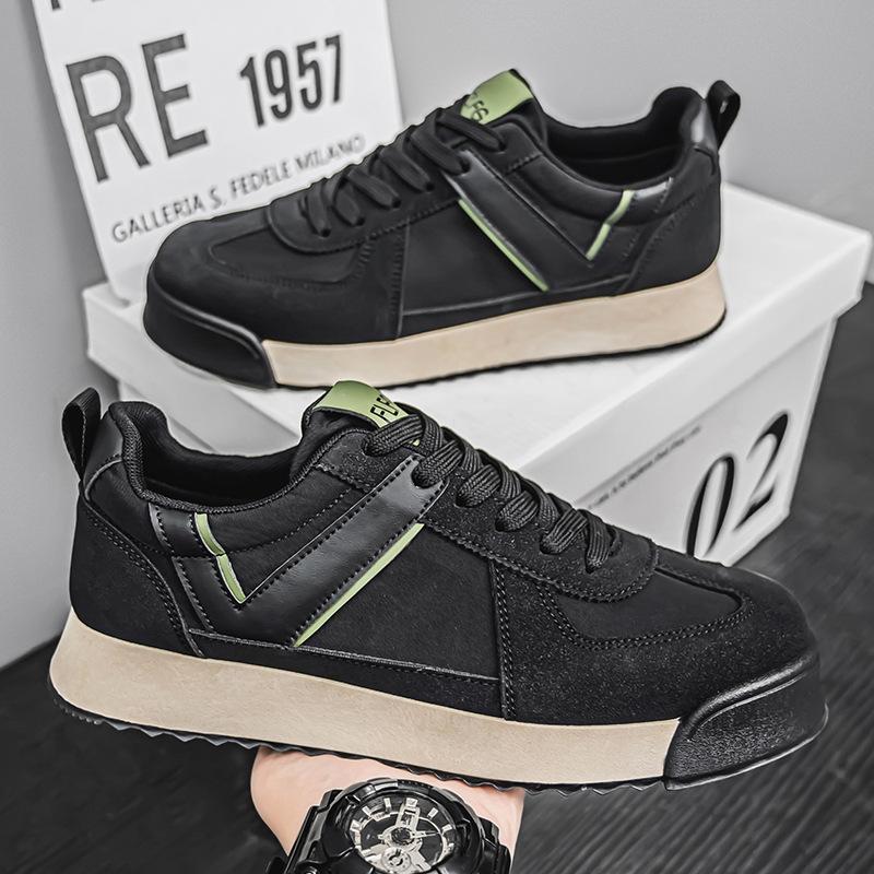 Men Spring 2025 New Trendy Versatile Sports and Leisure Board Shoes Men Non Slip Thick Soled Black Sneakers Comfort Casual Shoes