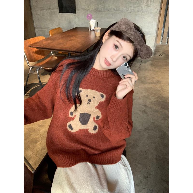 PPHOME Cute Bear & Girl Crew Neck Christmas Sweater - Autumn Winter Loose Fit, Age-Reducing Knit
