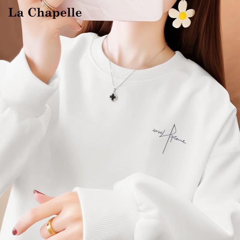

La Chapelle Women s Cursive Print Crewneck Sweatshirt L