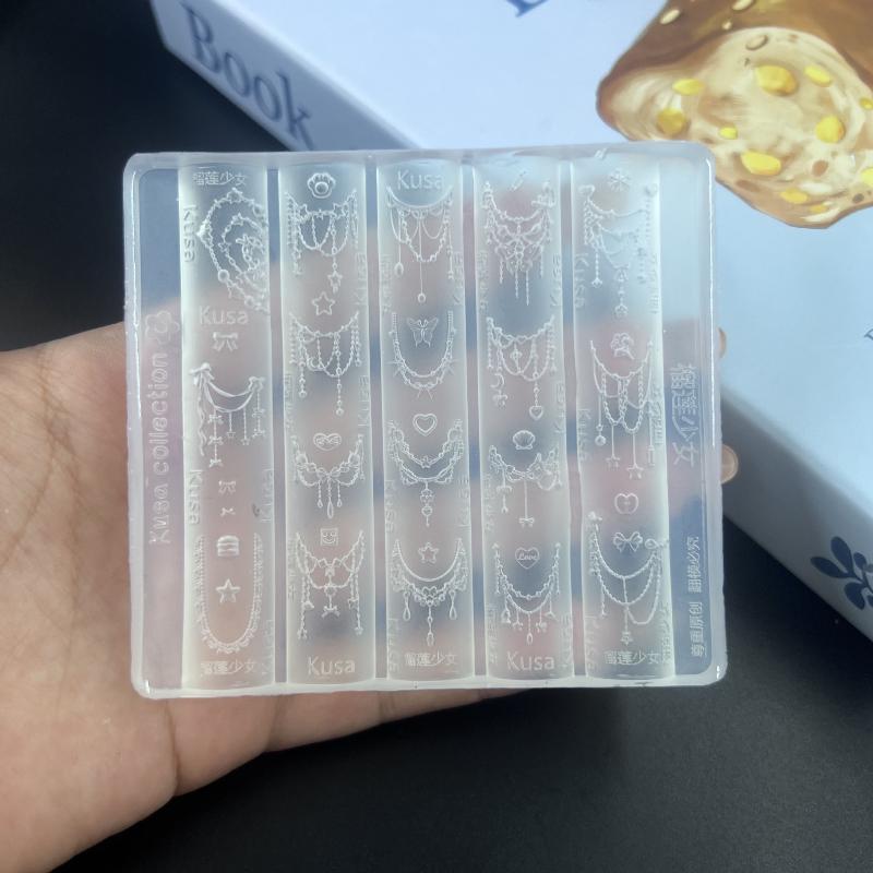 3D Butterfly Flower Silicone Nail Mold Sweet Bow Bead Chain Transparent Nails Templates DIY Nail Art Decor Manicure Design Tools