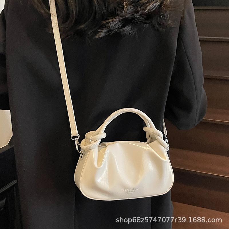 Premium foreign style portable small bag women's 2025 new fashion versatile pleated shoulder bag commuter messenger bag