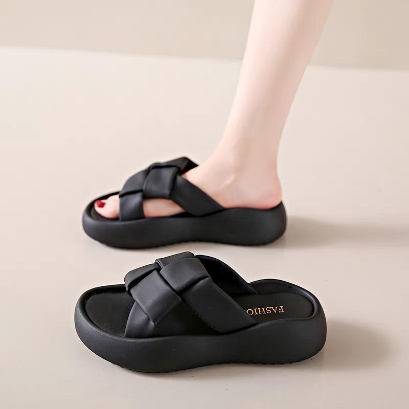 Women's Retro Summer New Fashionable and Beautiful Fairy Style Thick Bottom One Word Sandals with Slippers