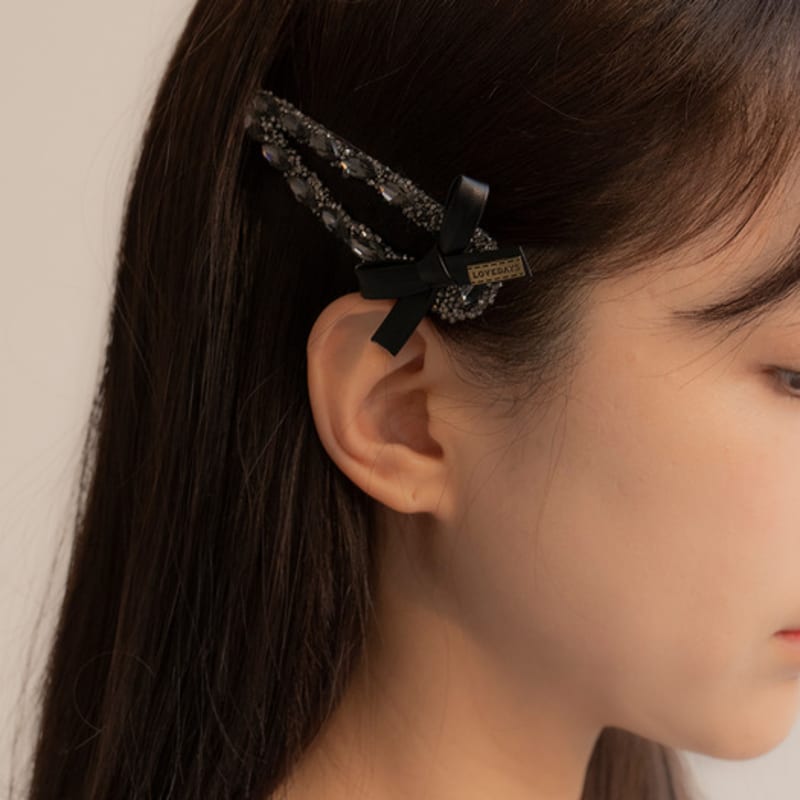 

GETMEBLING Ribbon Point Pin ONE(H274)