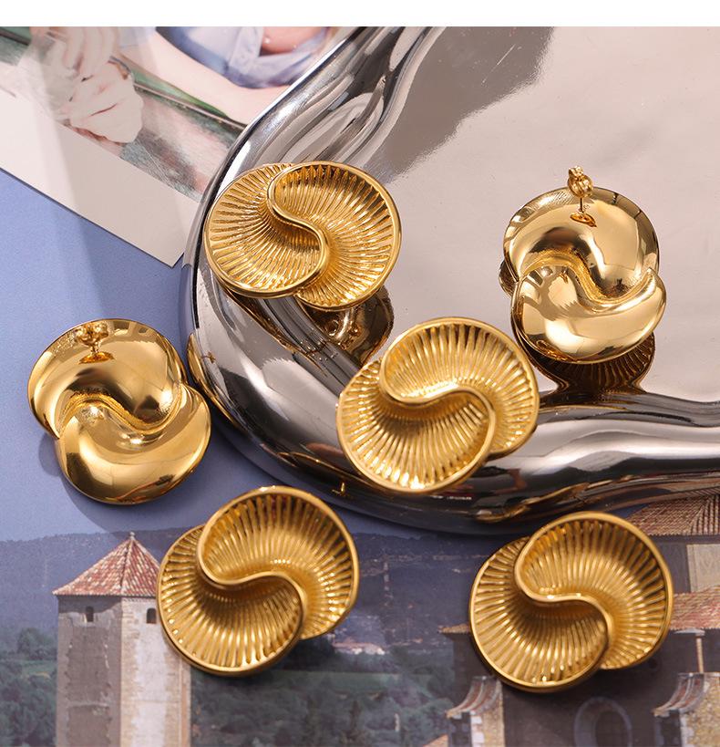 European and American Style Asymmetrical Titanium Steel 18K Gold Plated Water Drop Texture Spiral Earrings for Women