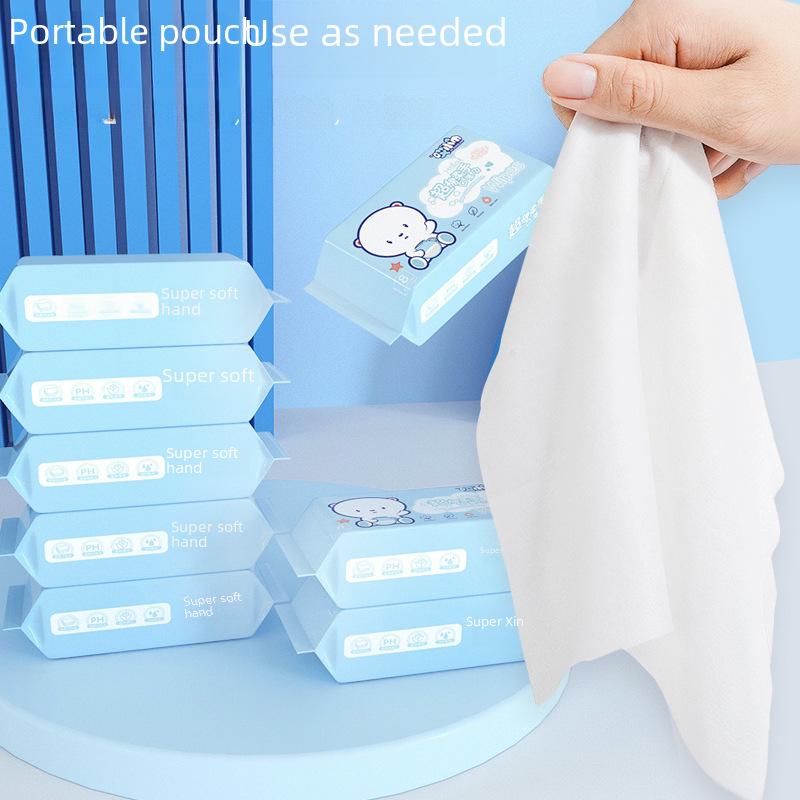 Compact Wet Wipes: Hand & Mouth Cleaning for Female Students, Dorms & Babies