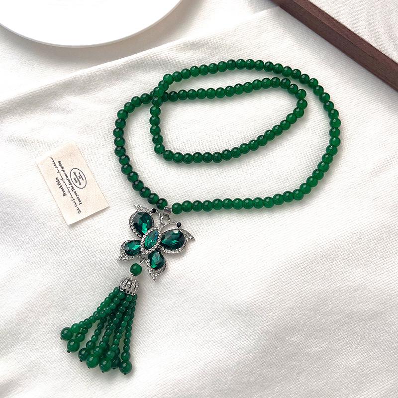 Vielseitige grüne Ruyi-Anhänger-Halskette - Hochwertiger Retro-Stil für Damen