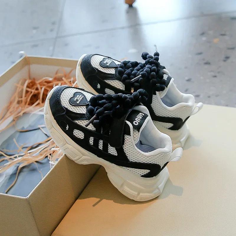 Девочки Беговые Кроссовки Конфетный Цвет Детская Спортивная Обувь со Сладким Сердечком — фото 3