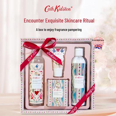 Cath Kidston Wild Rose & Quince Moisturizing Gift Set