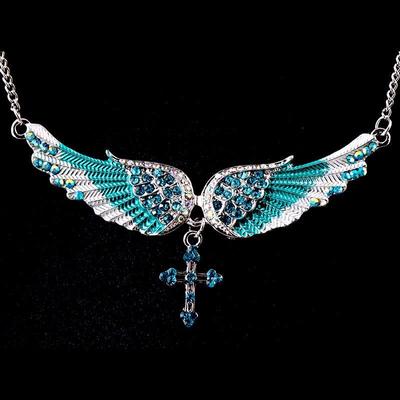 Stylish Angel Wings Pendant Necklace