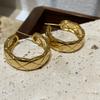Wellenförmige, breitseitige Metall-Rhombus-Ohrringe 2026 High-End Runde Stecker-Ohrringe Damenleichter Luxus Kleine Duftende Ohrringe