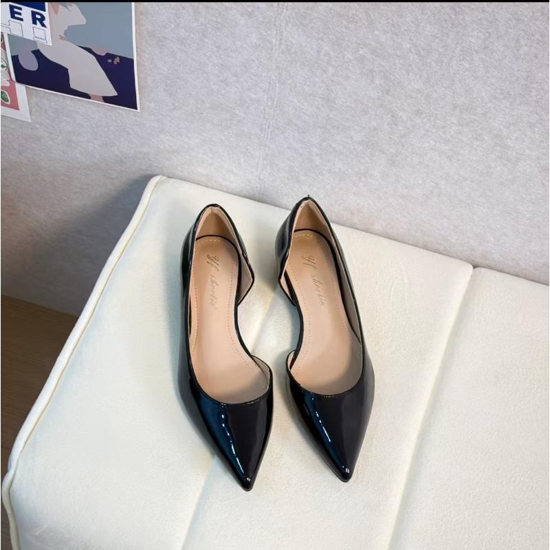 Patent leather pointed tip shallow mouth side empty single shoes new summer beautiful not tired feet Mary Jane shoes