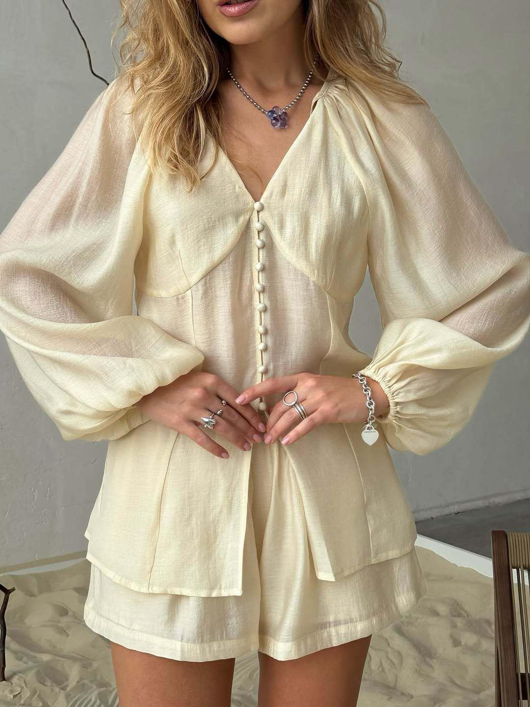 

European & American Fashion: Women s Solid Lantern Sleeve V-Neck Top and High-Waisted Shorts Set Medium бежевий