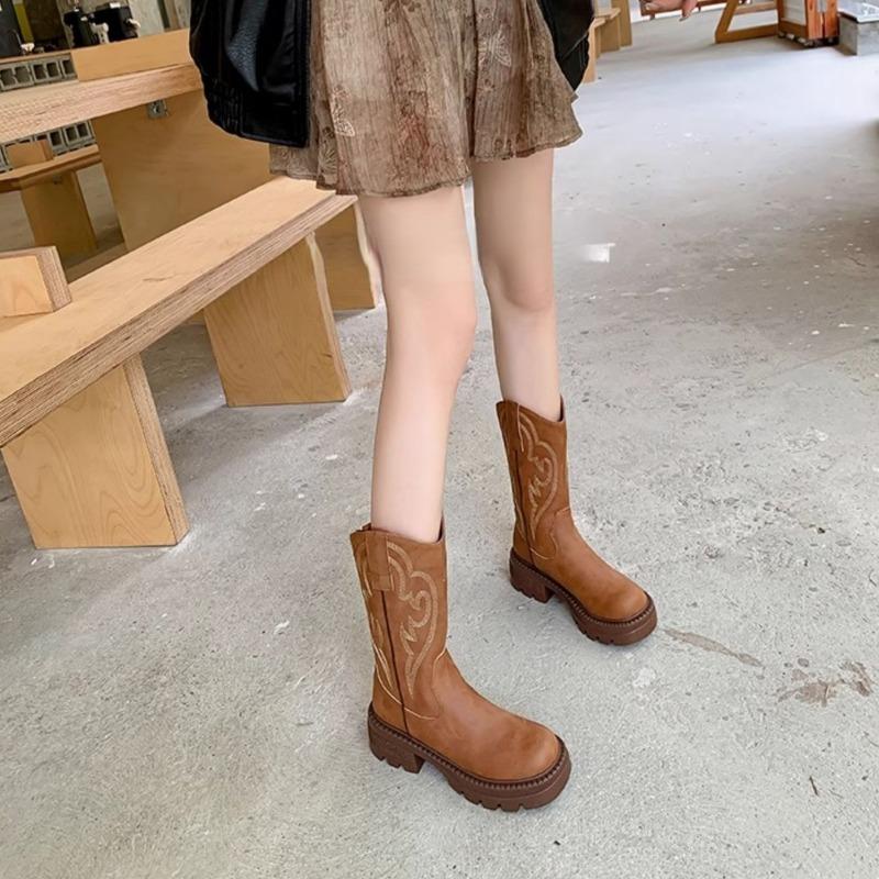 Retro Embroidery Cow Leather Western Cowboy Boots for Women Designer Autumn Winter Women Shoes Fashion Casual Boots Ladies