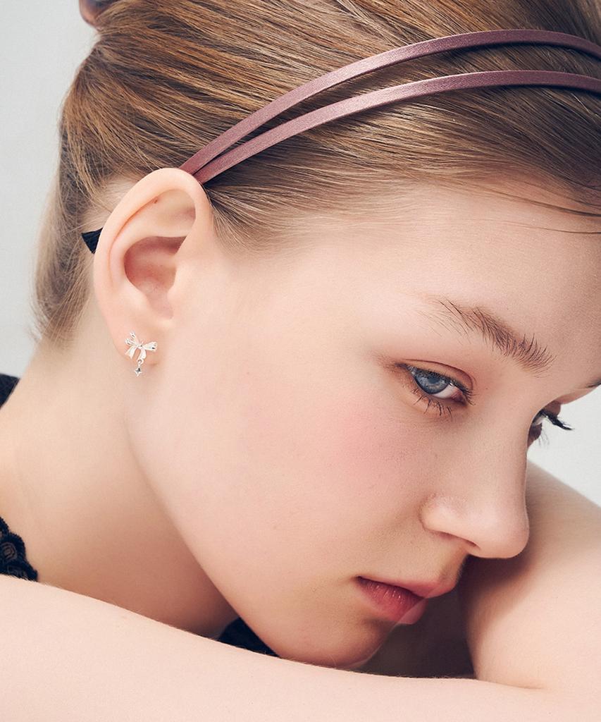 Dana Burton [925 Silver] Sparkle Ribbon Star Piercing