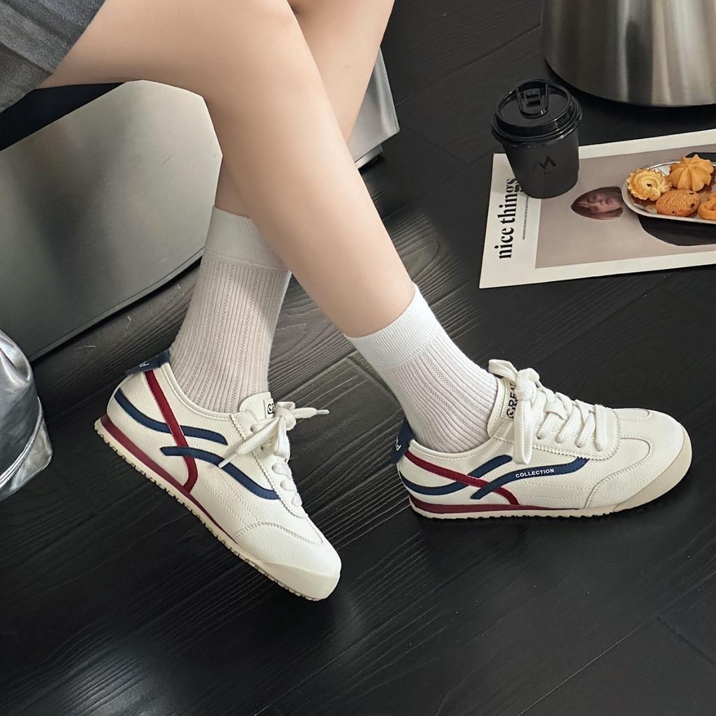 Retro Inner Height Increase Women's Autumn New Versatile Flat White Shoes Sports and Leisure Board Shoes
